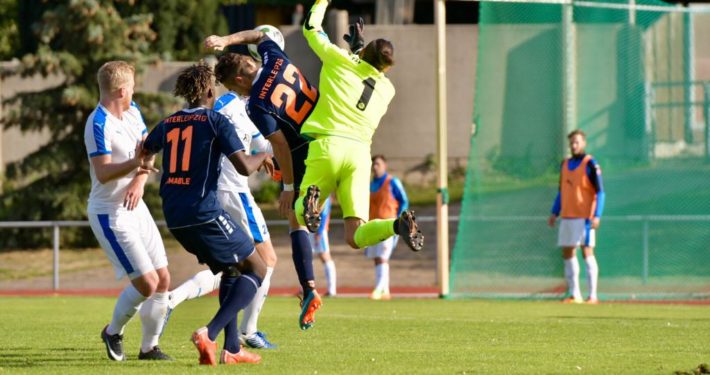 Fanaktion beim Spitzenspiel im Hafenstadion - 1:1 gegen Nordhausen II Fanaktion beim Spitzenspiel im Hafenstadion - 1:1 gegen Nordhausen II